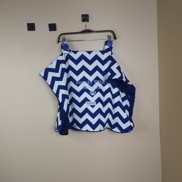 University of Kentucky Newest Fan Carseat Canopy Blue and White Chevron - Picture 1 of 6